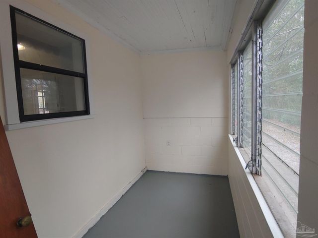 5404 Blue Angel Pkwy, Pensacola, FL 32526