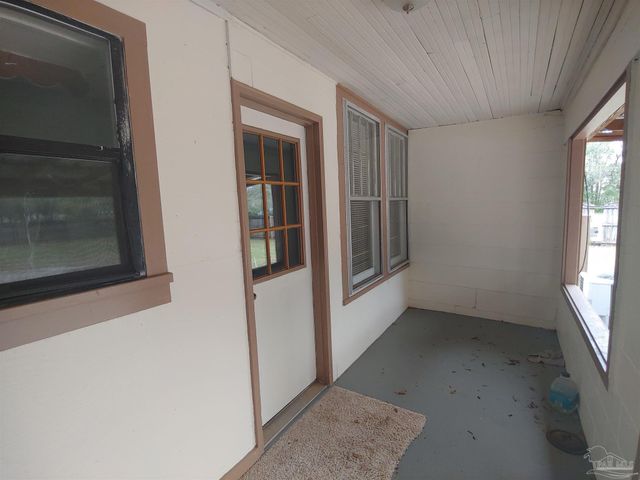 5404 Blue Angel Pkwy, Pensacola, FL 32526