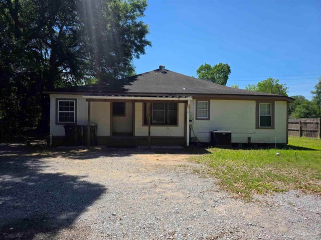 5404 Blue Angel Pkwy, Pensacola, FL 32526