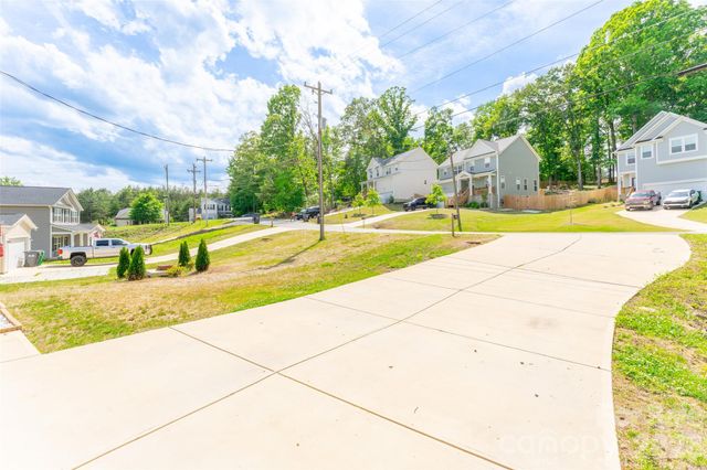12745 Susanna Drive, Charlotte, NC 28214