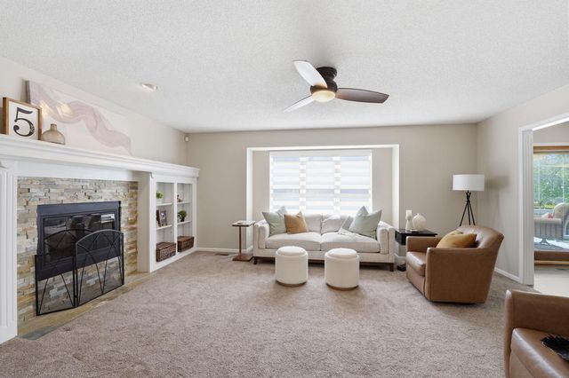 18229 W 157th Terrace, Olathe, KS 66062