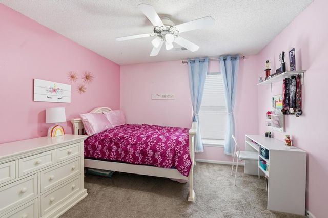 18229 W 157th Terrace, Olathe, KS 66062