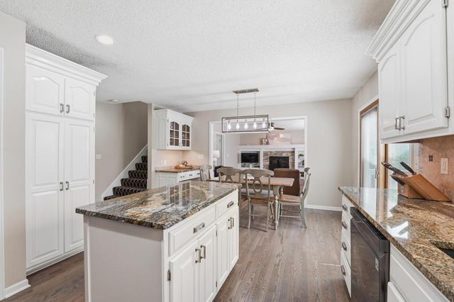18229 W 157th Terrace, Olathe, KS 66062