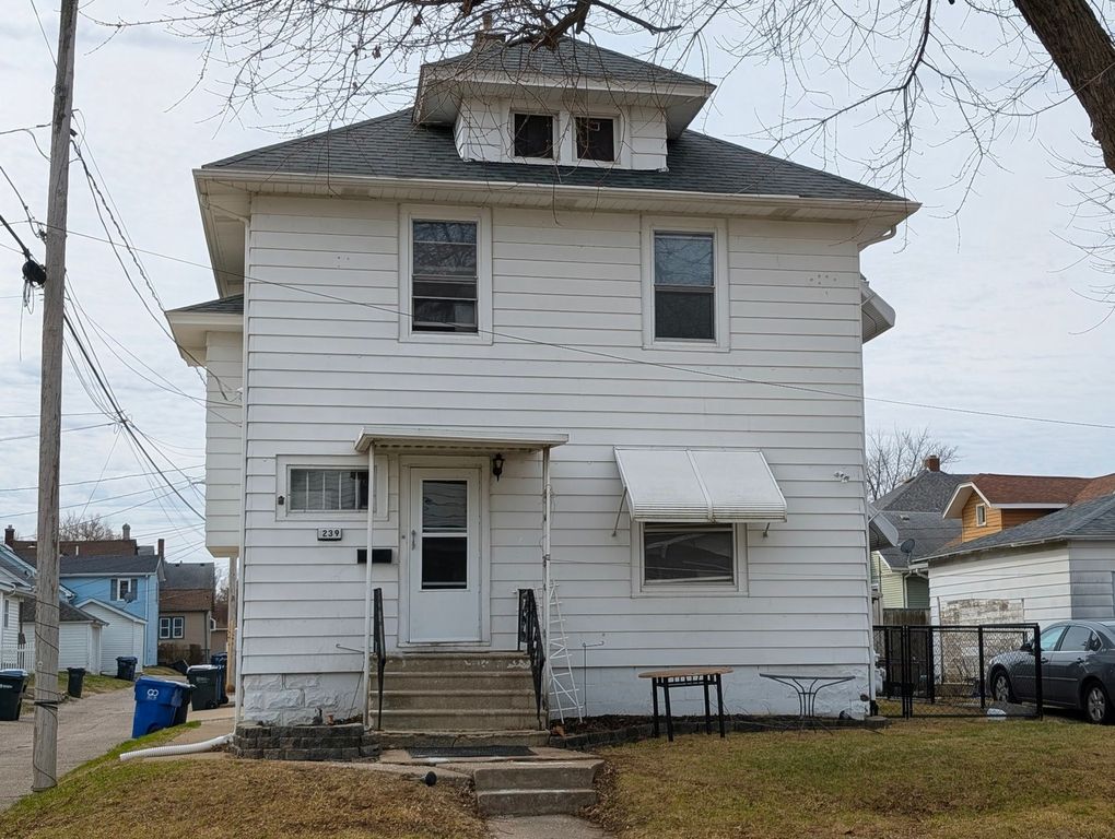 239 W Hayes Street, Davenport, IA 52803