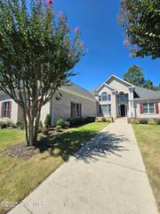 30 New Castle Place, Pinehurst, NC 28374