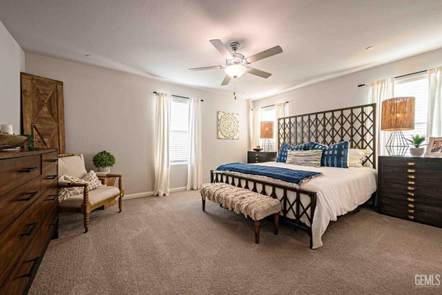 13914 Ivory Chalice Drive 18 LW, Bakersfield, CA 93311