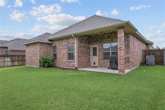 2511 Hailes Lane, College Station, TX 77845