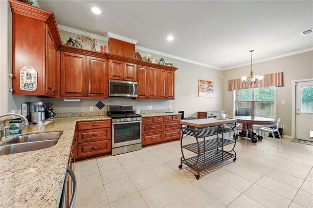 2511 Hailes Lane, College Station, TX 77845
