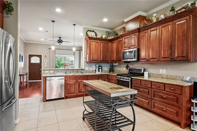 2511 Hailes Lane, College Station, TX 77845