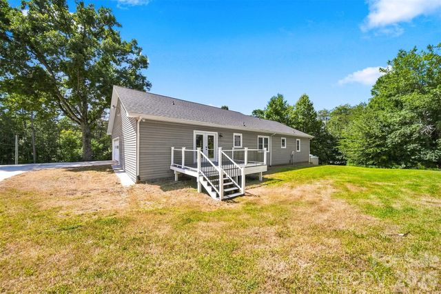 136 Cook Lane, Hickory, NC 28601