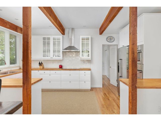 303 Hollyberry Ln, Boulder, CO 80305