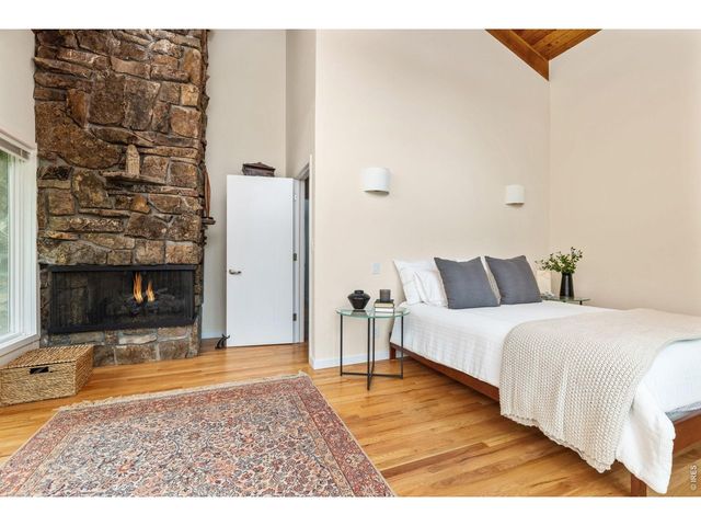 303 Hollyberry Ln, Boulder, CO 80305