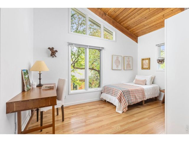 303 Hollyberry Ln, Boulder, CO 80305