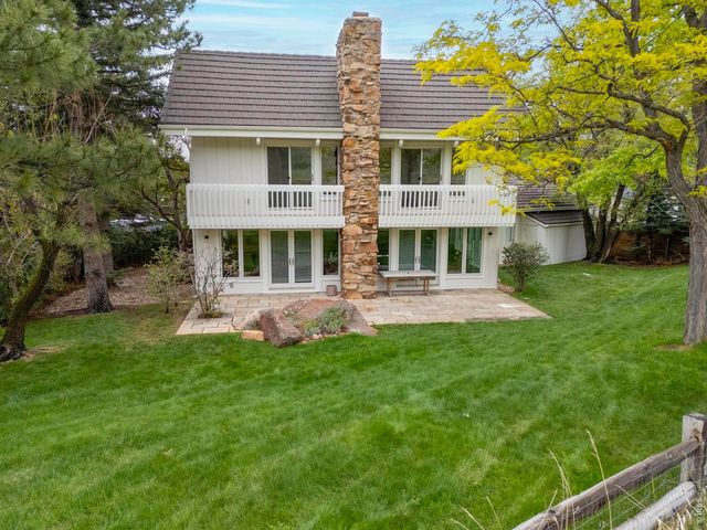 303 Hollyberry Ln, Boulder, CO 80305
