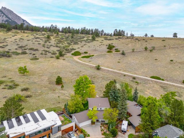 303 Hollyberry Ln, Boulder, CO 80305