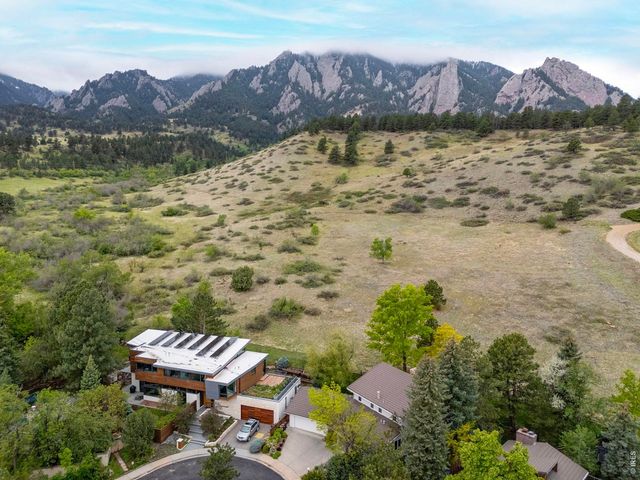 303 Hollyberry Ln, Boulder, CO 80305