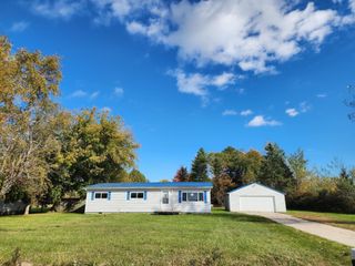 4154 N Mackinaw Road, Pinconning, MI 48650