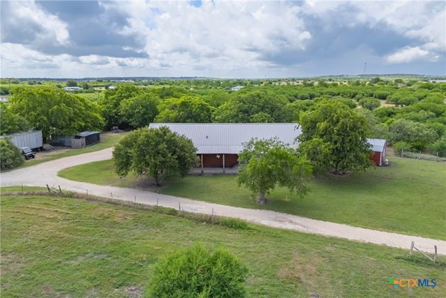 7429 HWY 142, Maxwell, TX 78656