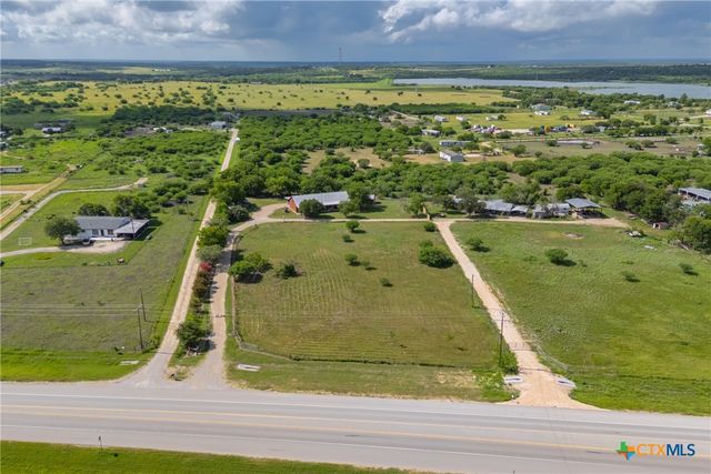 7429 HWY 142, Maxwell, TX 78656