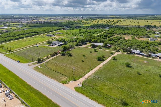 7429 HWY 142, Maxwell, TX 78656
