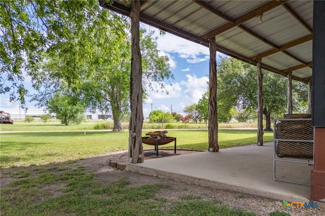 7429 HWY 142, Maxwell, TX 78656