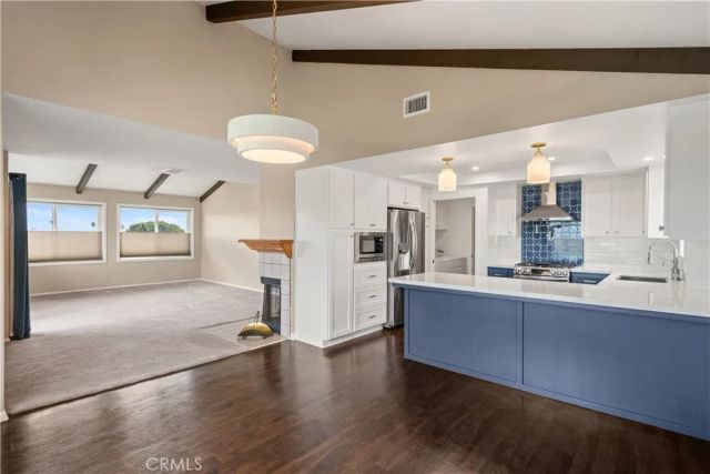1066 W 11th 4, San Pedro, CA 90731