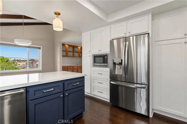 1066 W 11th 4, San Pedro, CA 90731