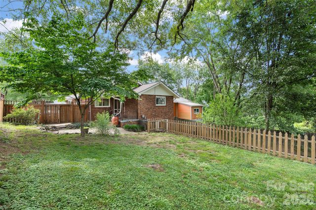 155 Michigan Avenue, Asheville, NC 28806