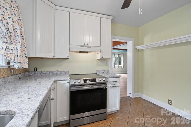 155 Michigan Avenue, Asheville, NC 28806