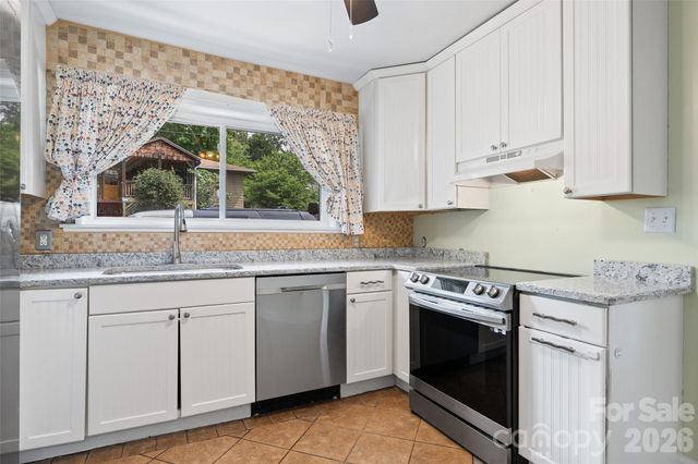 155 Michigan Avenue, Asheville, NC 28806