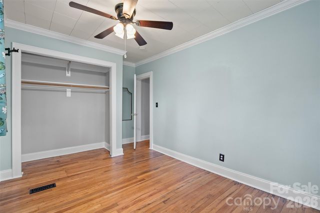 155 Michigan Avenue, Asheville, NC 28806