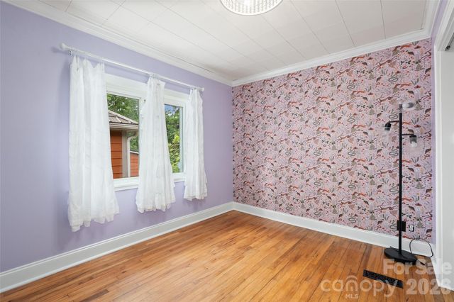 155 Michigan Avenue, Asheville, NC 28806