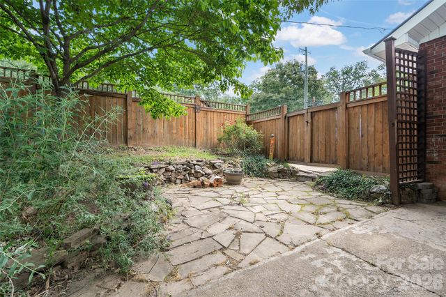 155 Michigan Avenue, Asheville, NC 28806