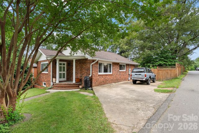 155 Michigan Avenue, Asheville, NC 28806