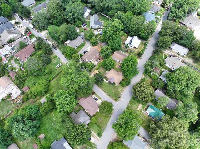 155 Michigan Avenue, Asheville, NC 28806
