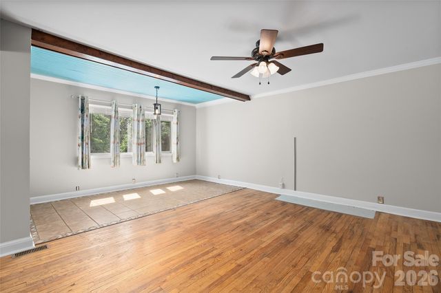 155 Michigan Avenue, Asheville, NC 28806