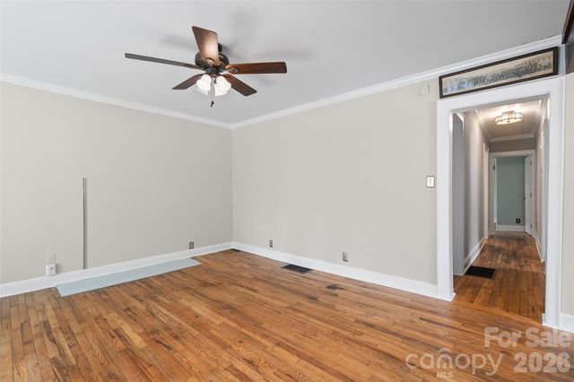 155 Michigan Avenue, Asheville, NC 28806