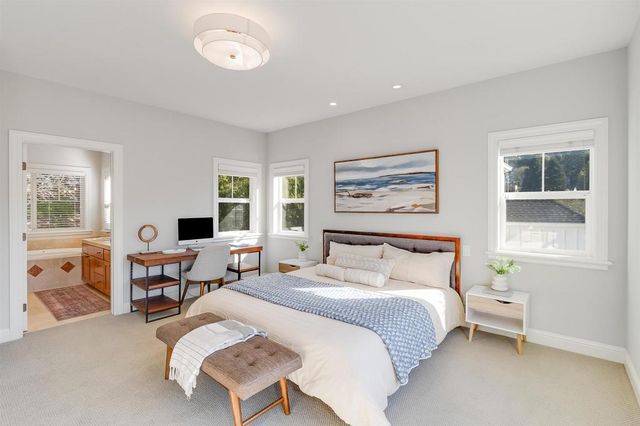 936 Mountain Blvd, Oakland, CA 94611