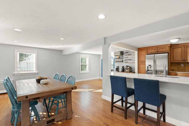 6 Longworth Rd, Worcester, MA 01602