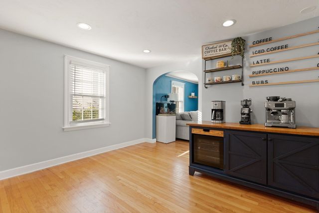 6 Longworth Rd, Worcester, MA 01602