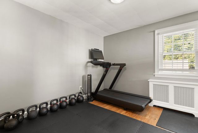 6 Longworth Rd, Worcester, MA 01602
