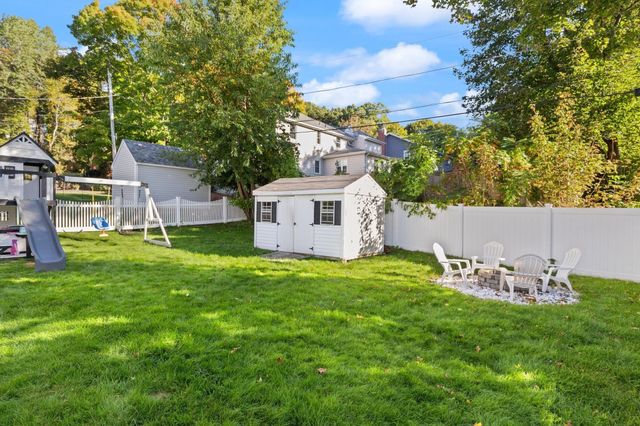6 Longworth Rd, Worcester, MA 01602