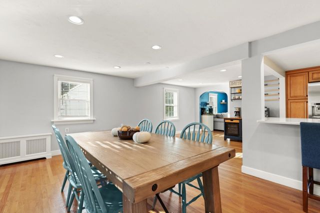 6 Longworth Rd, Worcester, MA 01602
