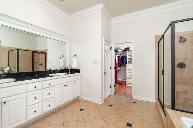 9 Jabali Way, Hot Springs Village, AR 71909