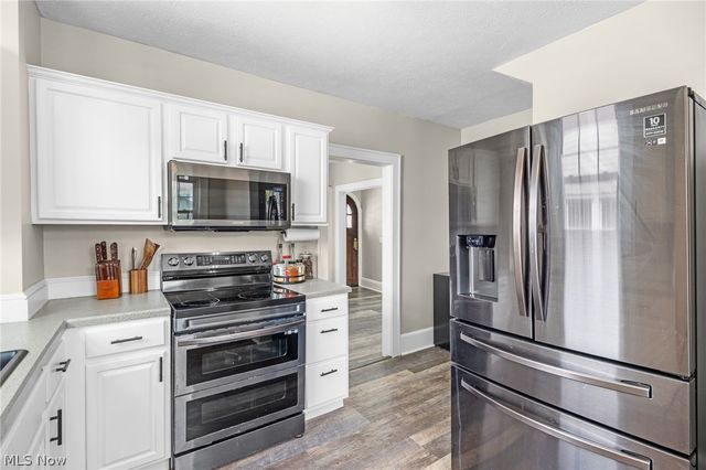 818 Allison Avenue, Lorain, OH 44052