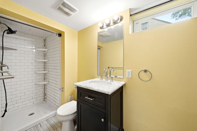 1783 White Bear Avenue N, Maplewood, MN 55109