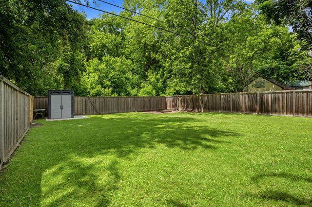 1783 White Bear Avenue N, Maplewood, MN 55109
