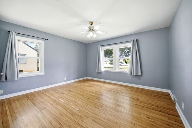 1783 White Bear Avenue N, Maplewood, MN 55109