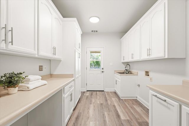 8347 Twin Rocks Rd, Granite Bay, CA 95746