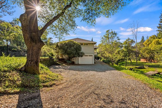 8347 Twin Rocks Rd, Granite Bay, CA 95746